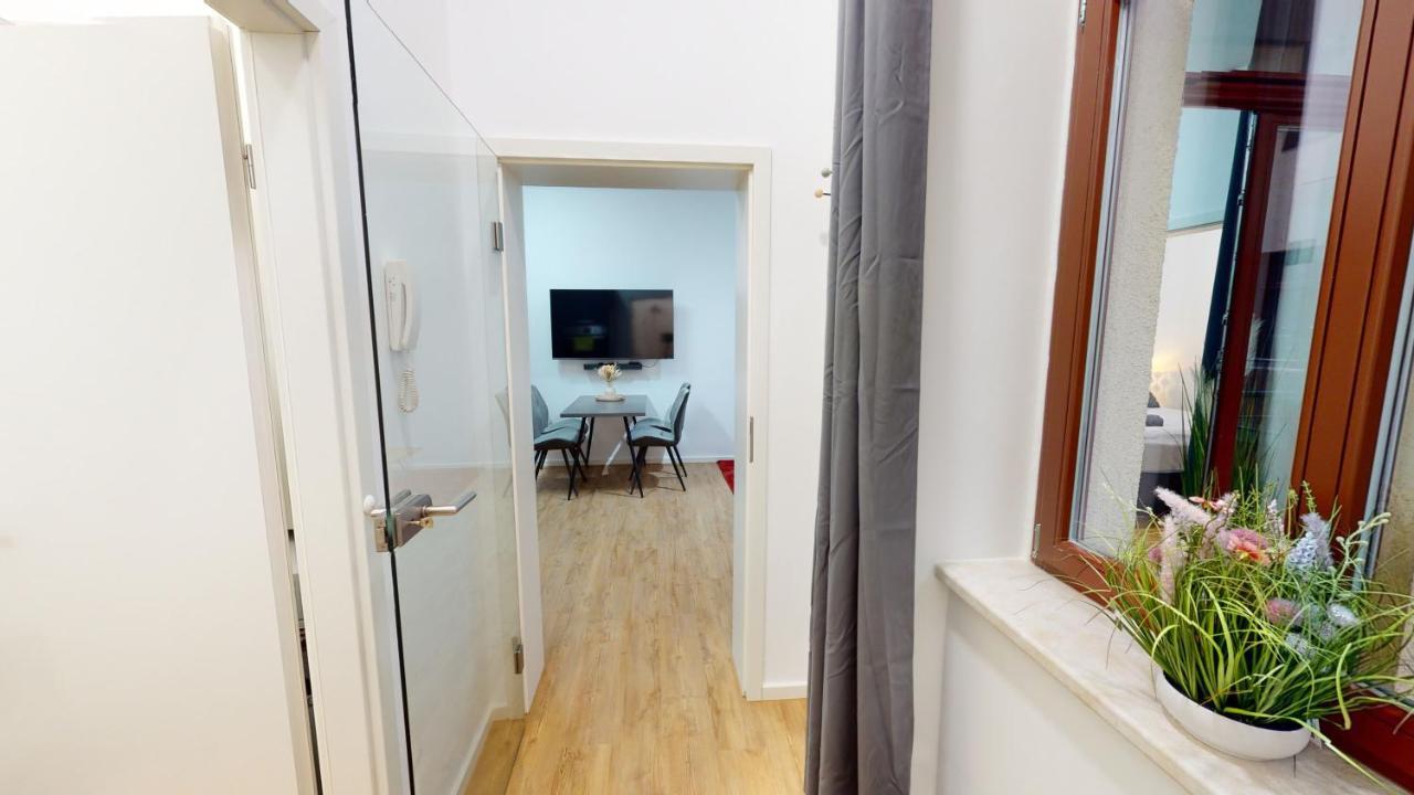 Sweethome - Luxus Pur - Grosse Kueche, Wifi Magdeburg Eksteriør bilde
